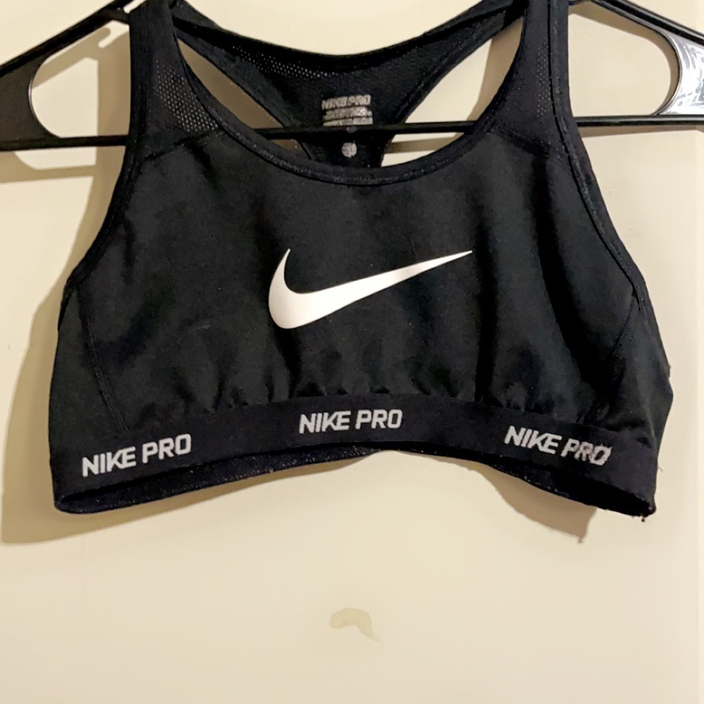 nike bra